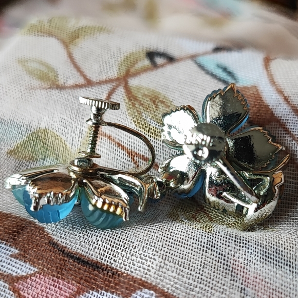 Lisner Ombre Silver Rhodium Plate Screw Back Fruit Salad Earrings Molded Plastic - Picture 4 of 7